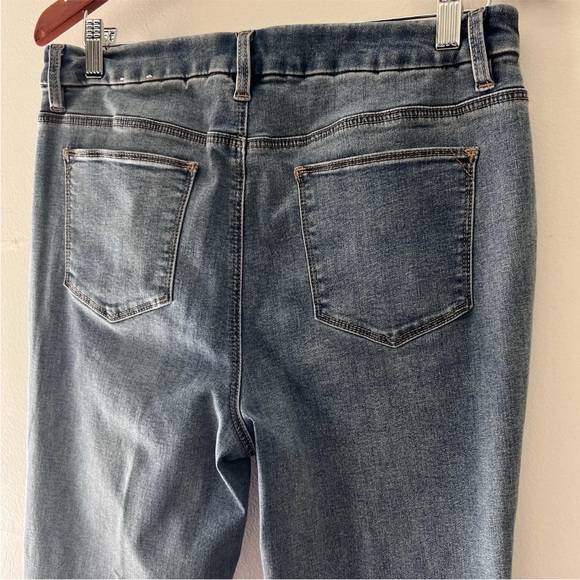 Chico's Denim Blue Girlfriend Slim Ankle Jeans - Picture 6 of 8